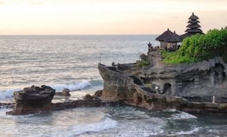 Bali-Tanah-Lot-Indonesia