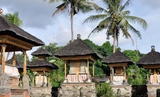 Ubud-palace-bali