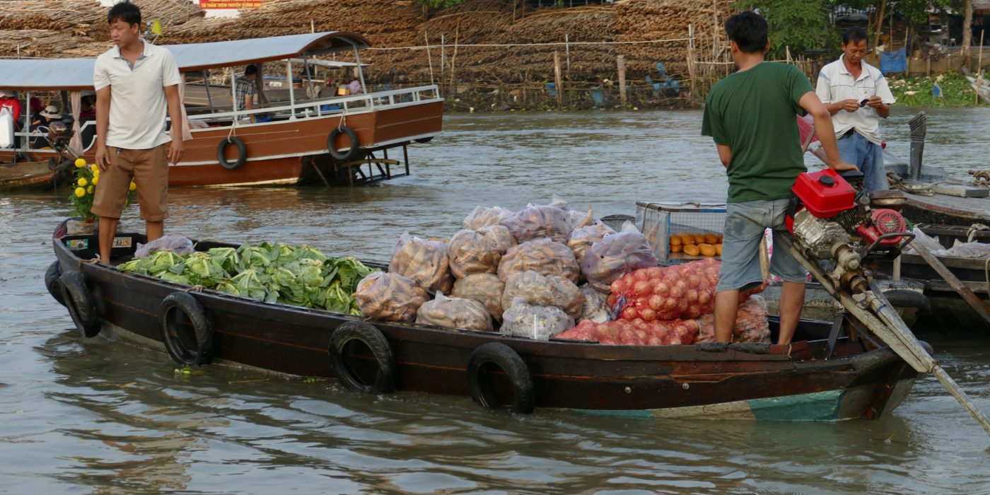 Boat_in_Can_Tho_Vietnam
