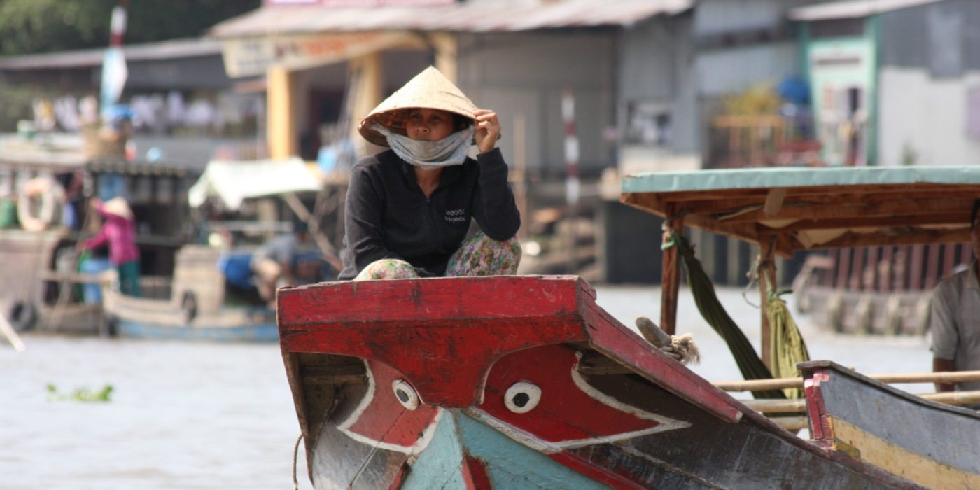 Boat_on_Mekong_Delta_Vietnam