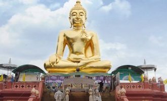 Chiang-Rai-Mekong-Riverside-Golden-Buddha-Imperial-Golden-Triangle-Photo