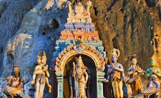 Kuala-Lumpur-Statue-of-Hindu-God-at-Batu-caves