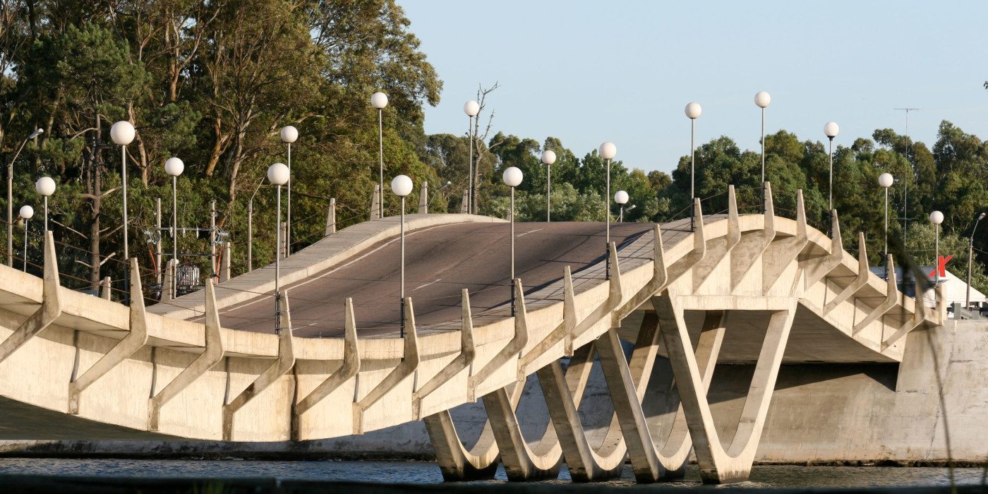 La-Barra-Wavy-Bridge-1