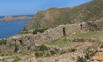 Lake-Titicaca -Chincaca-Ruins-Bolivia