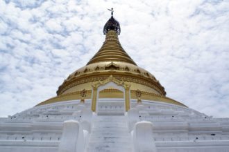 Myanmar_sagaing_hill_white