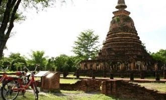 Sukhothai-Wat-Chang-Lom-Legend