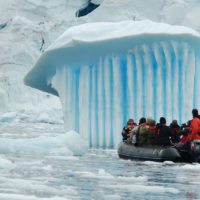 boat-adventure-antarctica