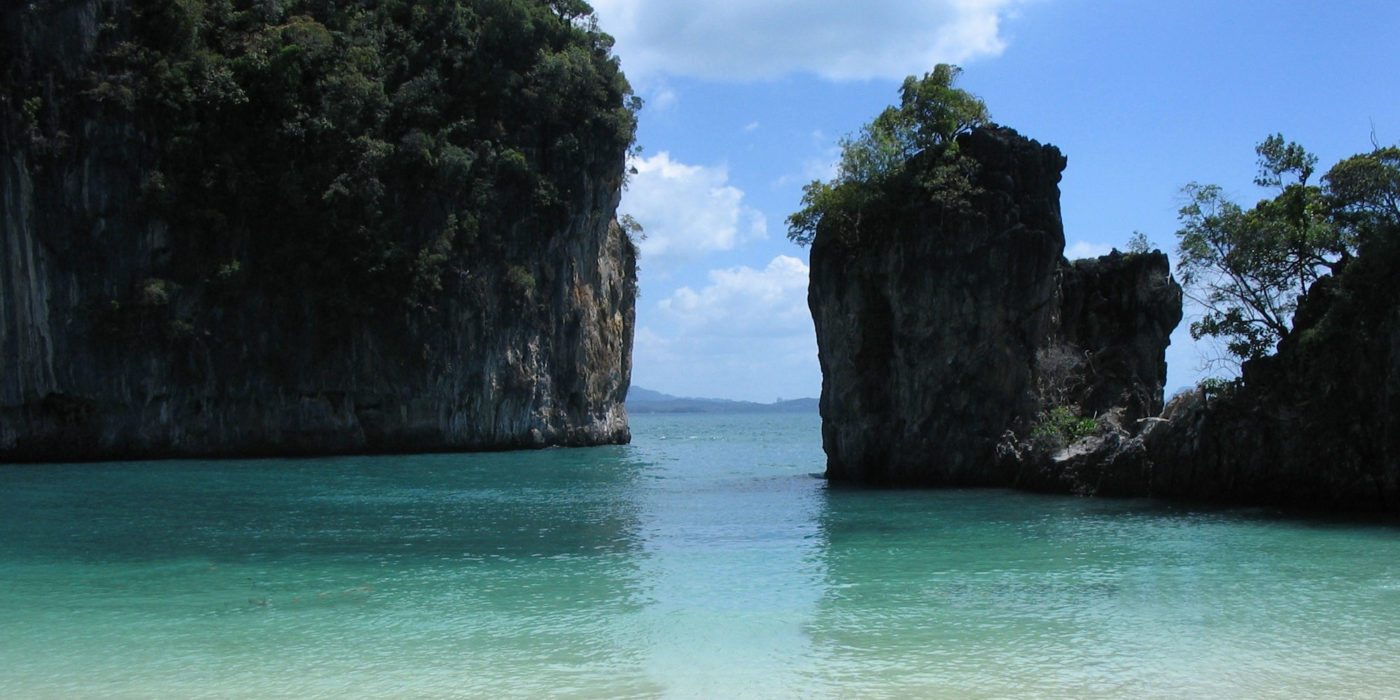 cliffs-koh-hong-krabi-Thailand