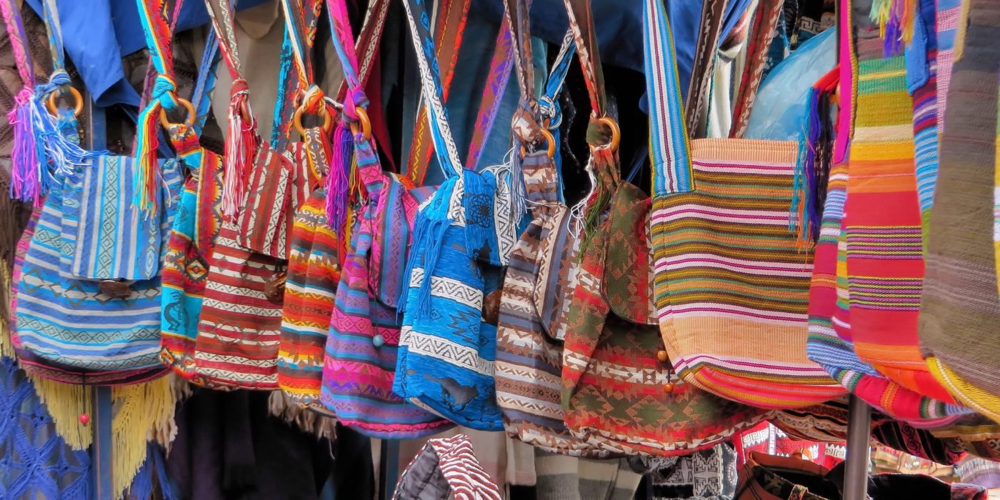 ecuador-otavalo-market-bags