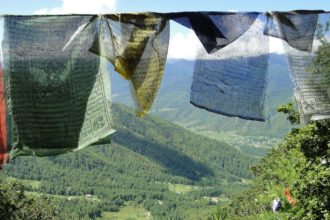 prayer-flags-bhutan-valley