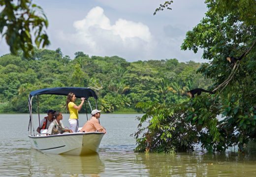 Gatun-Lake-Expedition-Panama