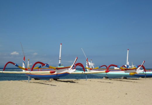 Bali-Jukung-fishing-boats-Sanur-Indonesia