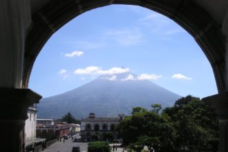 antigua-guatemala-volcano-through-arch