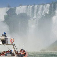 Iguassu_Iguazu_Falls_Boat_Brazil