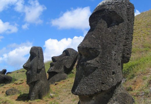 easter-island-mystical-moai-chile