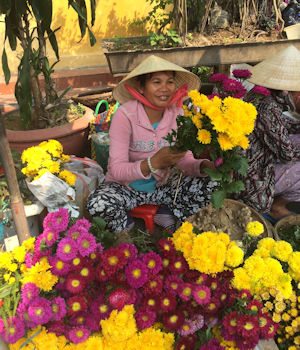hoi-an-flower-market
