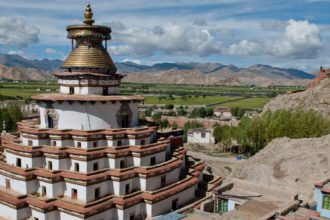 tibet-monastery-temple-gyantse