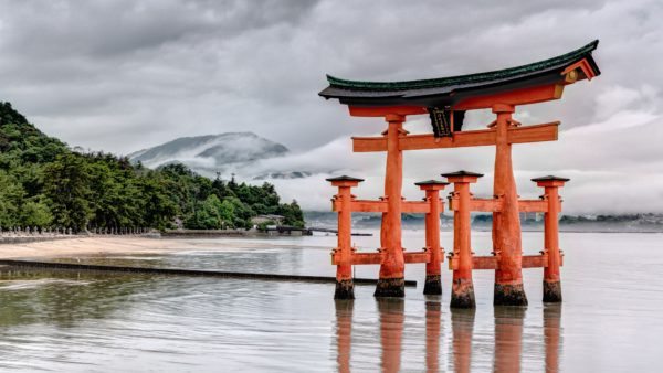 japan-torii-gate-shrine-temple