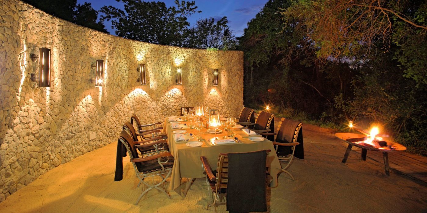 outdoor_dining