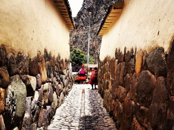 wandering-the-streets-of-ollantaytambo-yamputours-experiencemore-sacredvalley-peru-famtrip-travel