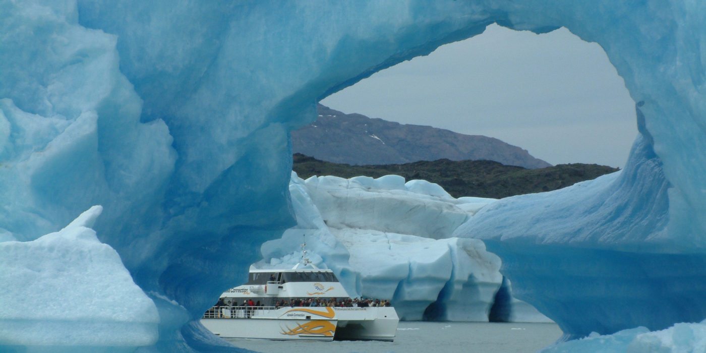 eolo-catamaran-cruise-glaciers