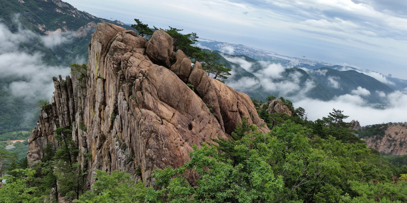 mt-seoraksan-mountain-rock-korea