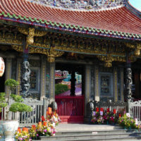 taipei-taiwan-capital-asia-temple-longshen
