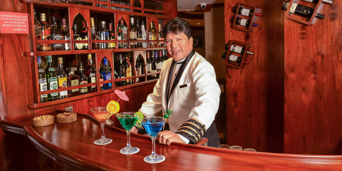 Barman Gonzolo Galapagos Sky