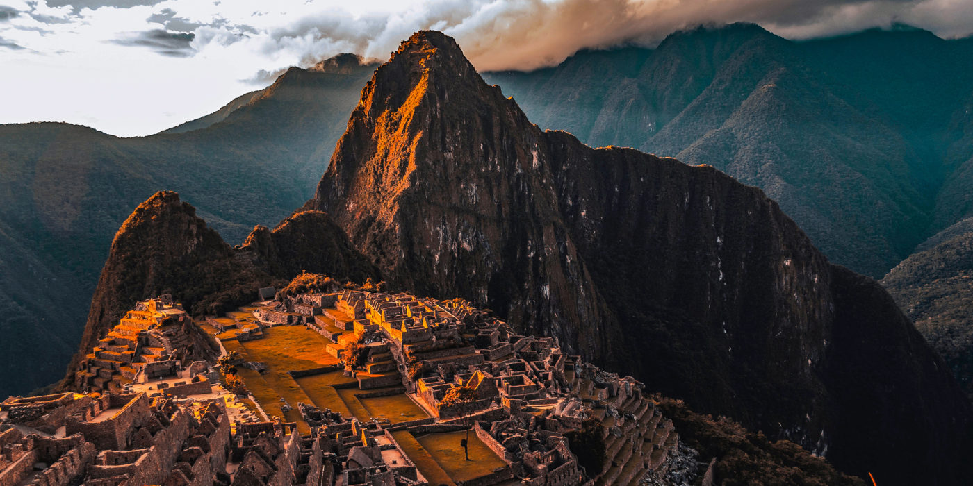 Machu-Picchu-Peru-Sunset-peru-tour-packages-peru-machu-picchu-tour