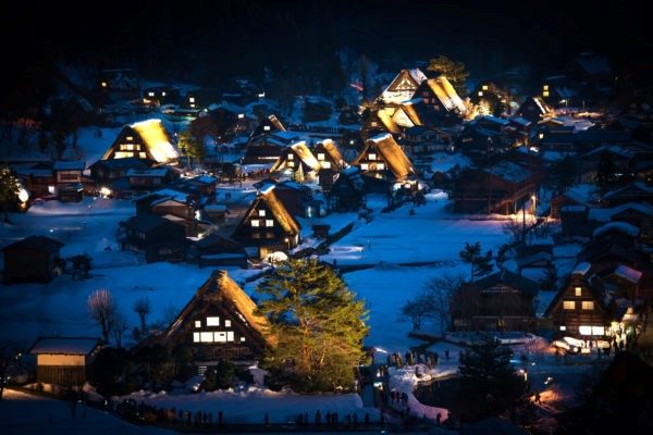 Shirakawa Japan Winter Festival Tours