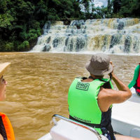 Iguazu_falls_Argentina_tours_Yampu_Awasi