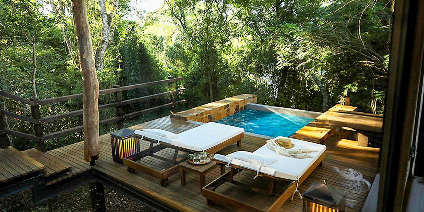 Iguazu_falls_Argentina_tours_Yampu_Awasi_villa_pool_patio