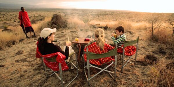Discover unforgettable family adventures worldwide with Yampu Tours. From Spain to Patagonia